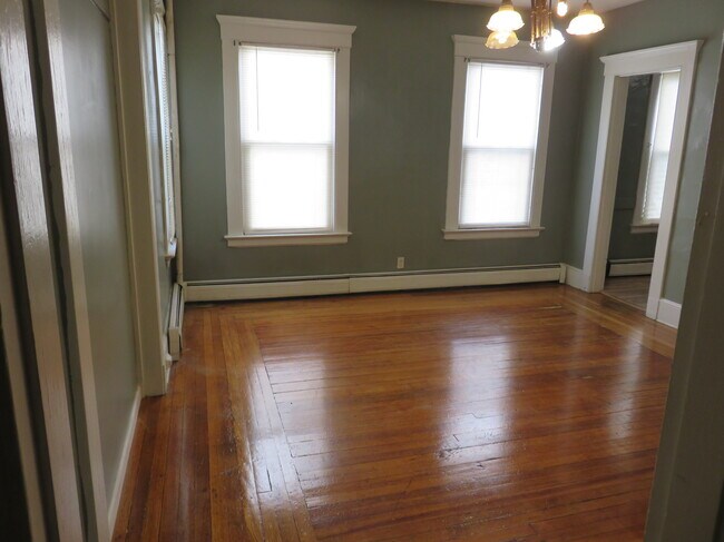 Foto del edificio - 379 Winthrop Ave