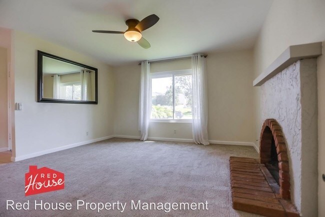 Building Photo - 3 br, 2 bath House - 156 Village Green Road