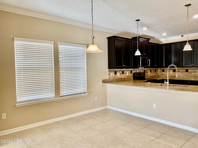Building Photo - 1337 Tripper Dr