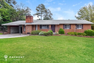Building Photo - 3113 Evergreen Dr