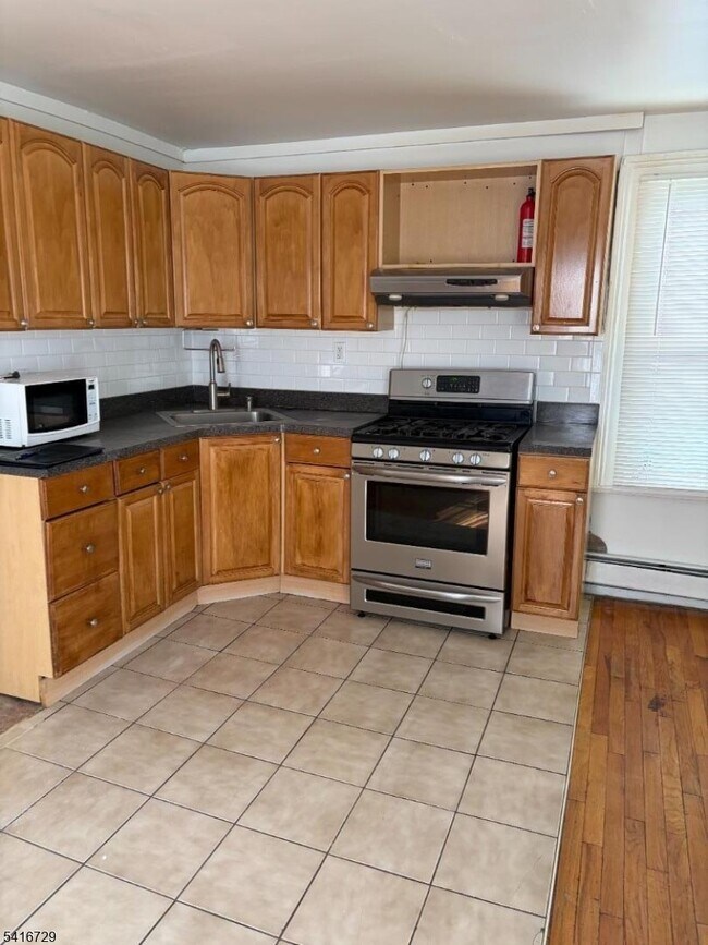 Foto del edificio - 23 Garrison St