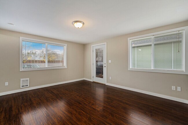 Building Photo - Carbon Duplex