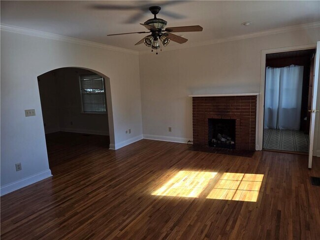 Foto del edificio - 11954 Fairmount Hwy SE