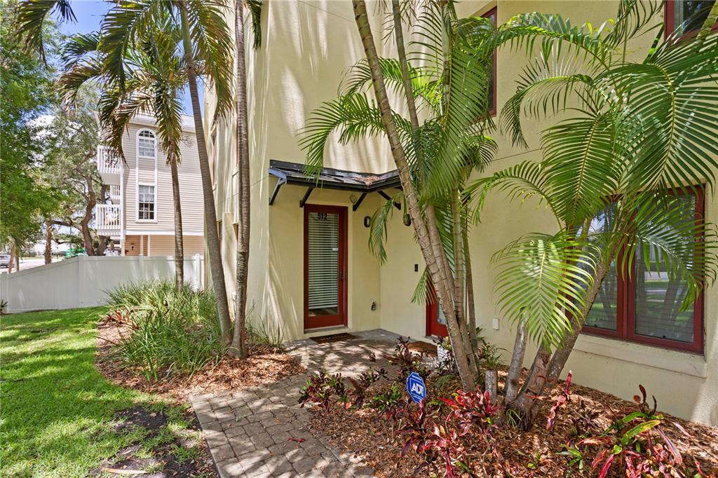 Primary Photo - 512 S Glen Ave