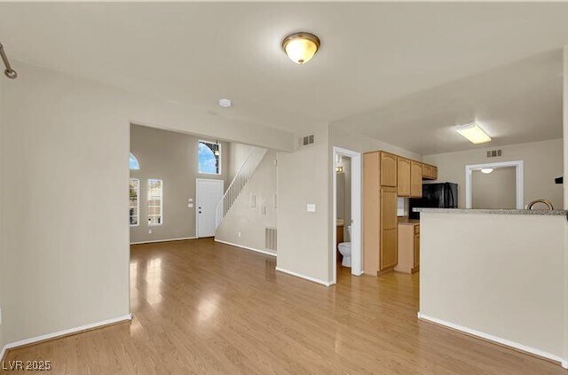 Building Photo - 457 Coral Sea St