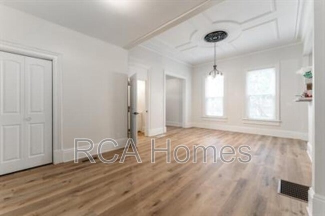 Building Photo - 874 Fletcher Ave