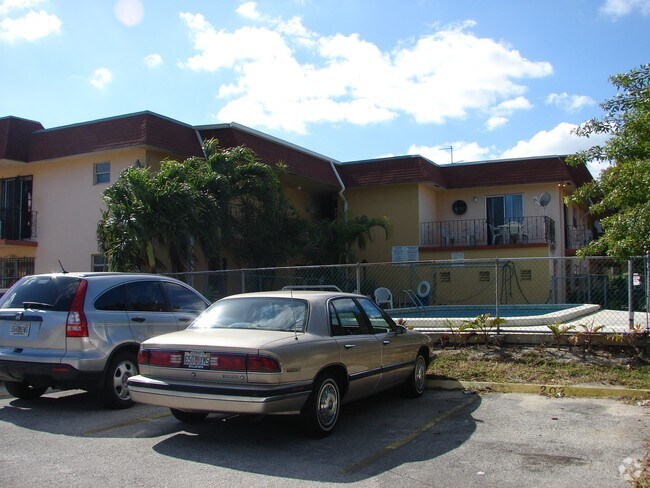 Building Photo - 1015 NW 45th Ave