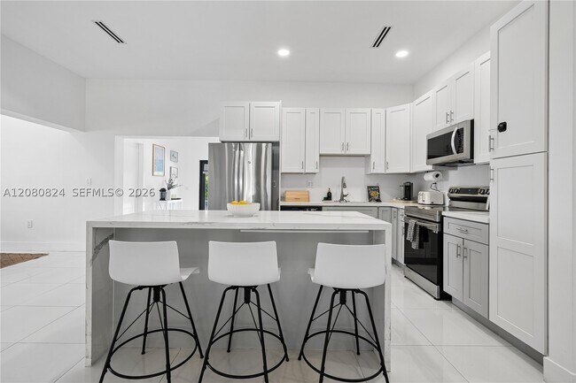 Foto del edificio - 4280 SW 13th St