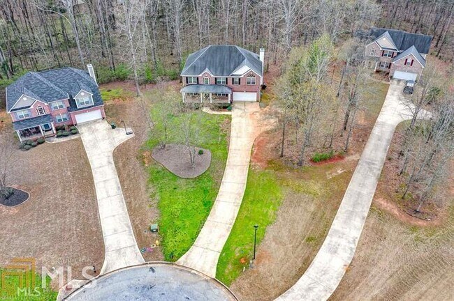 Building Photo - 100 Lightwood Dr