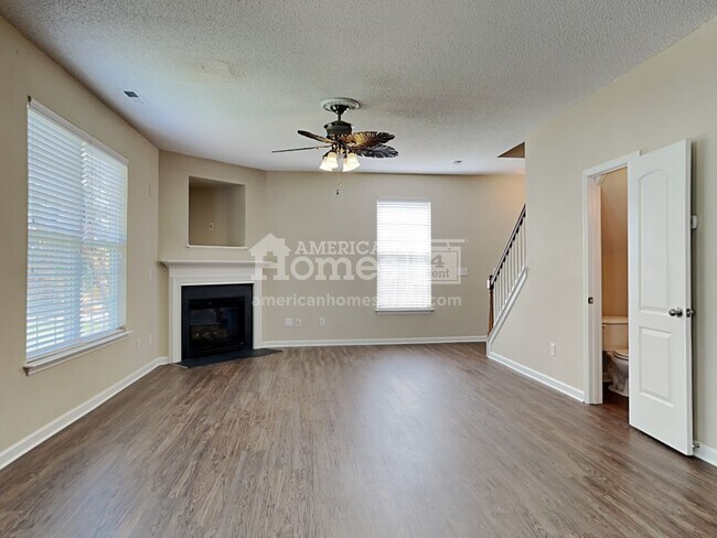 Foto del edificio - 5315 Ian Drive