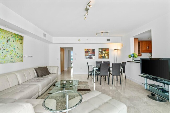 Foto del edificio - 19400 Turnberry Way