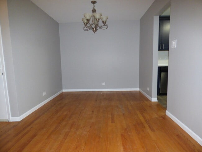 Foto del edificio - 1333 E Evergreen Dr