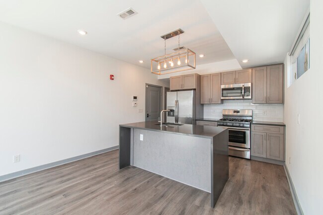 Building Photo - 411 W Berks St