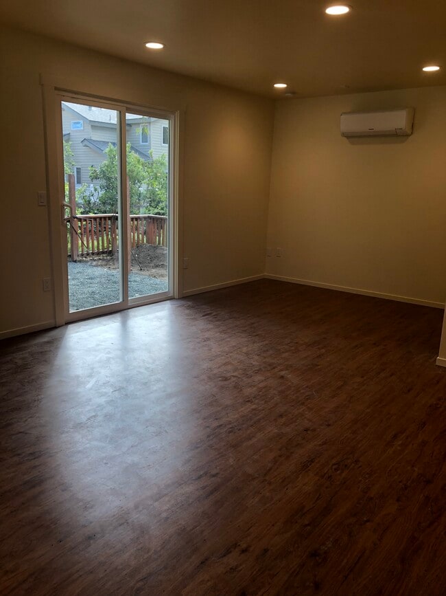 Lots of natural light. Heating and A/C unit. - 2362 Meadow st