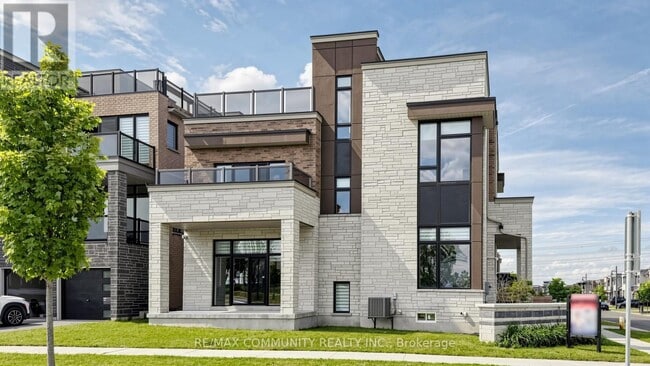 Building Photo - 2 Cryderman Ln
