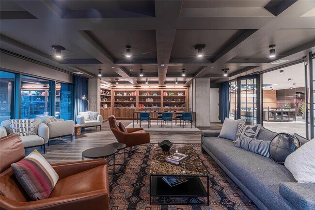 Foto del edificio - 4315 S Congress Ave