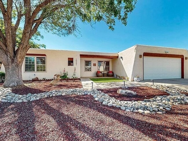 Building Photo - 10251 Rempas Dr NW