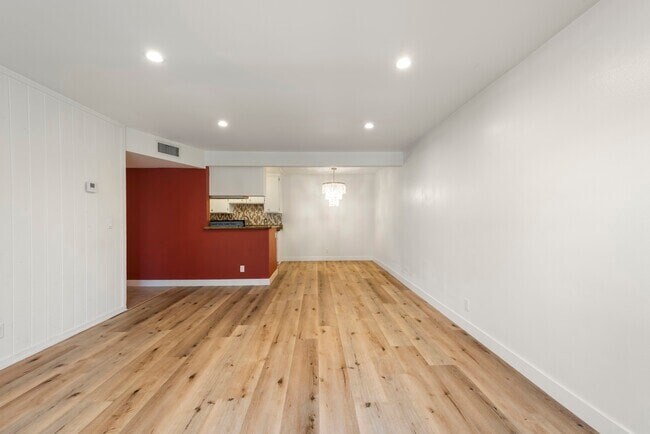 Foto del edificio - 4524 Tujunga Ave