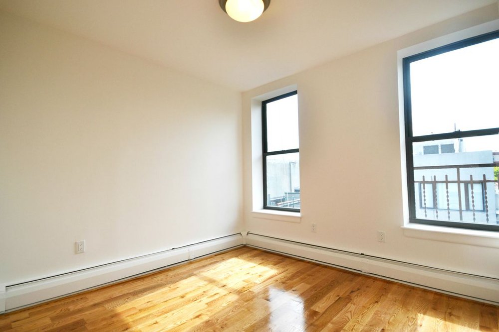 Primary Photo - 236 W 122nd St