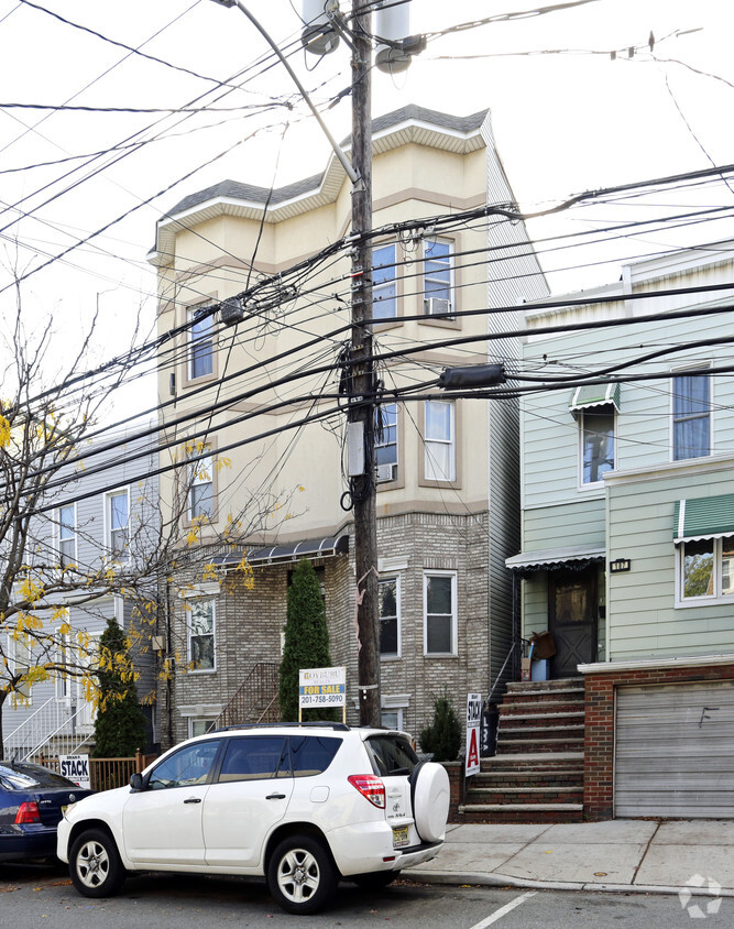 Foto principal - 185 Hackensack Plank Rd