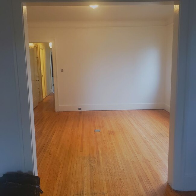 Foto del edificio - 16912 Fairfield St