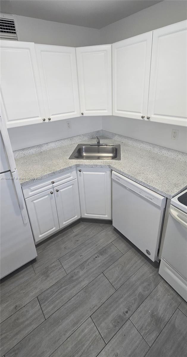 Foto del edificio - 10820 SW 200th Dr