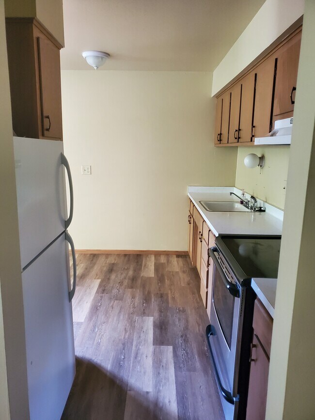 Foto del edificio - 1601 E 10th St