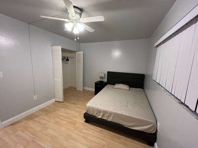 Foto del edificio - 8035 SW 107th Ave