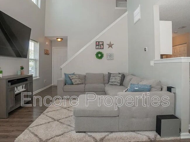 Foto del edificio - 221 Danesway Dr