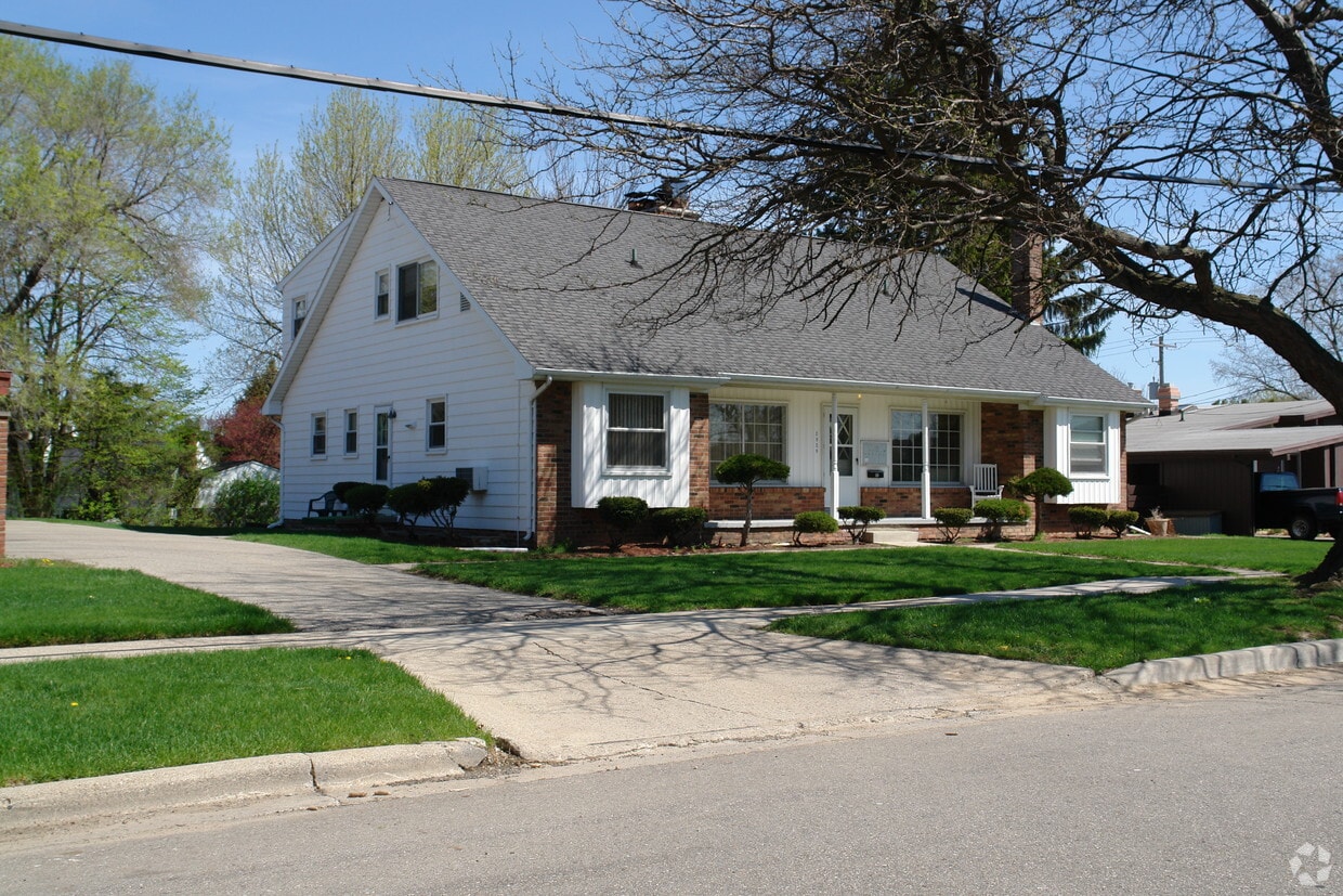 Kimberly Arms Apartments Apartments in Lansing, MI