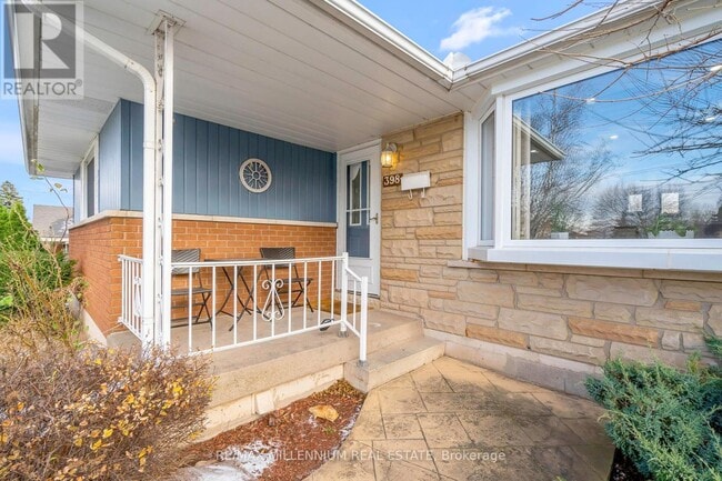 Building Photo - 398 Kerman Ave