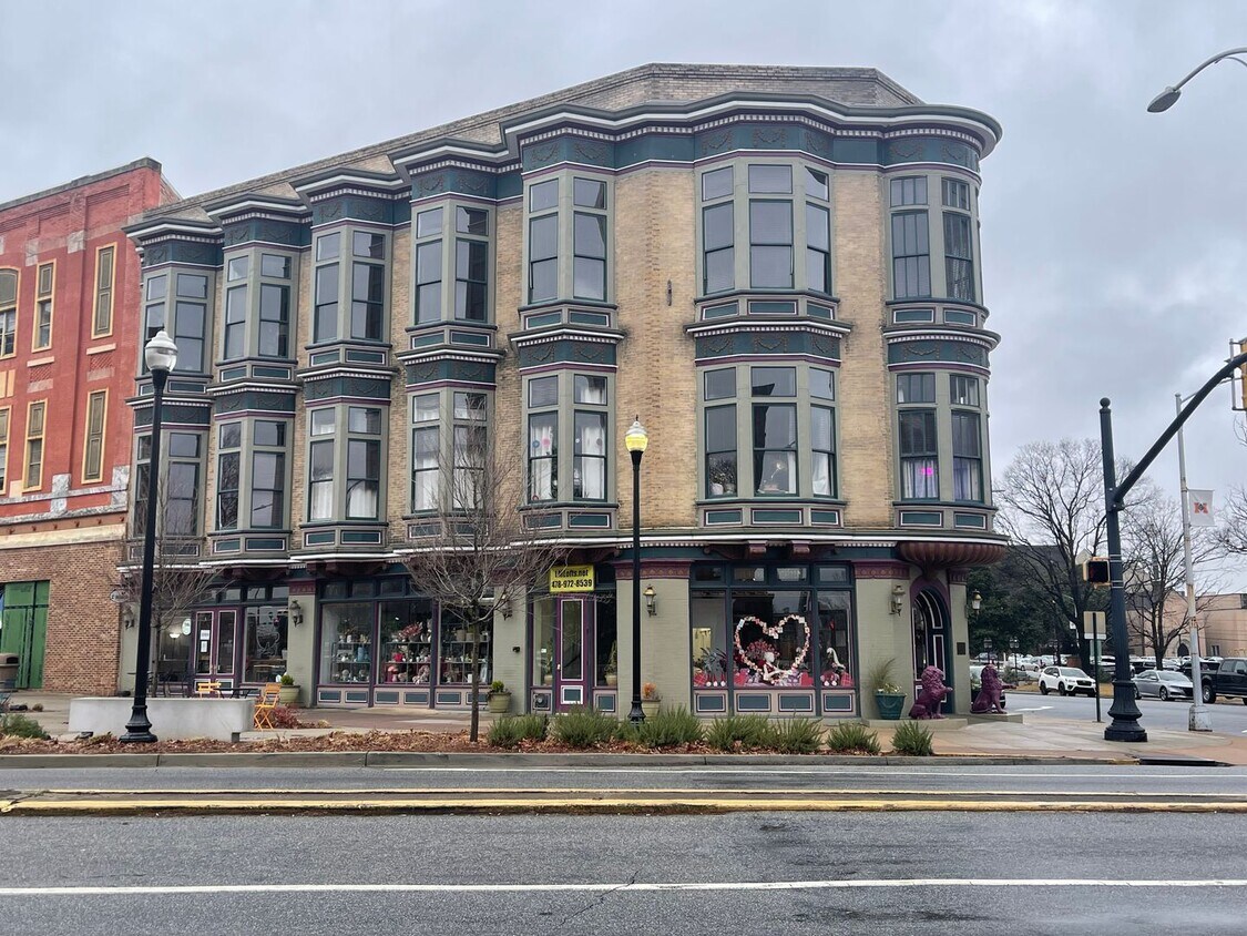 Must See One Bedroom Loft in the Heart of Apartment for Rent in