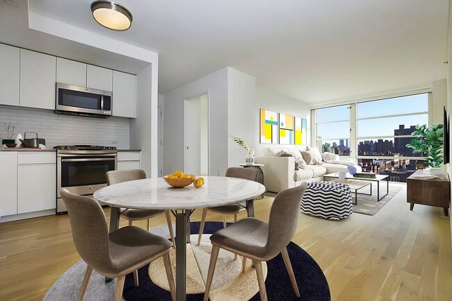 Building Photo - 331 E Houston St