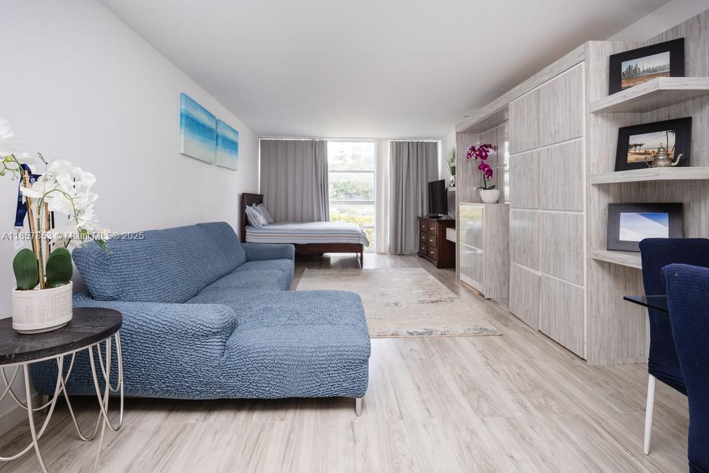 Foto principal - 501 Three Islands Boulevard