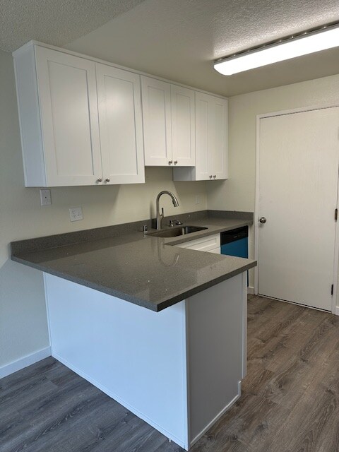 Foto del edificio - 712 60th St SW