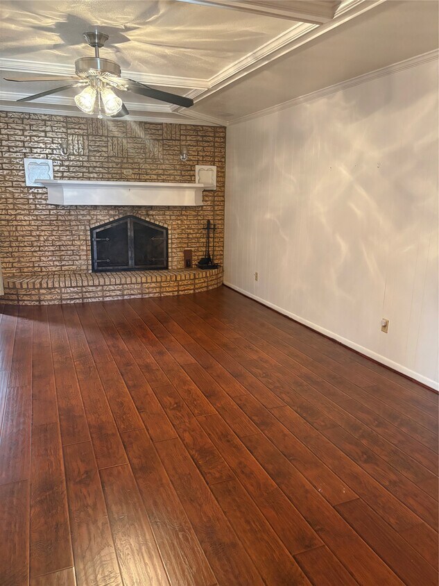 Building Photo - 8450 Bigwood St