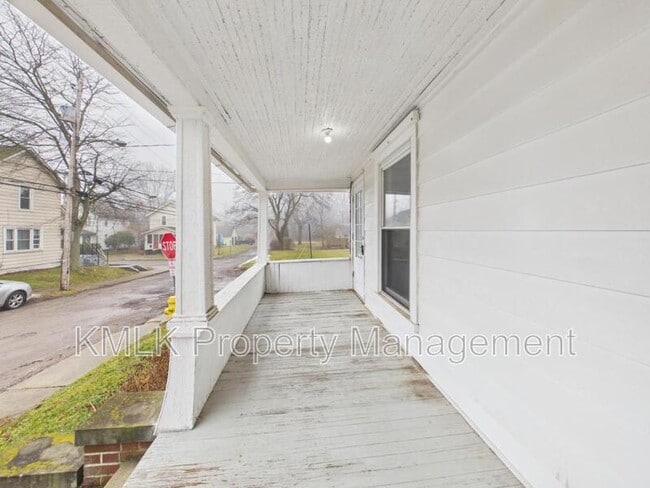 Foto del edificio - 36 23rd St SW