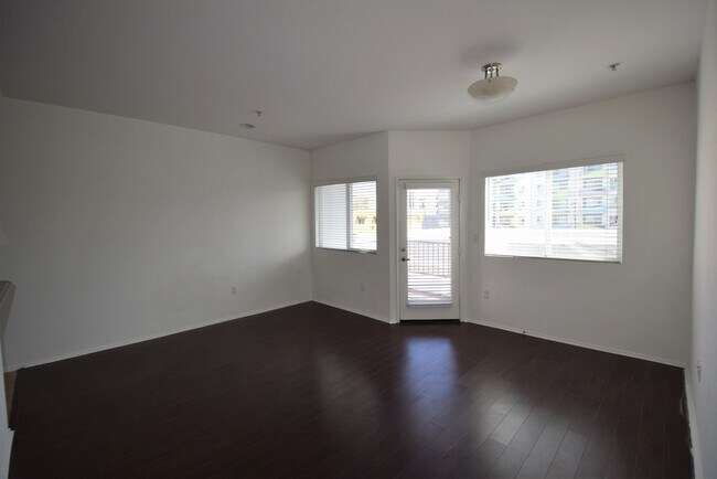 Building Photo - 5500 Bonner Ave