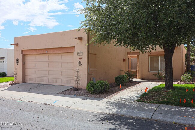 Building Photo - 17224 N Zuni Trail