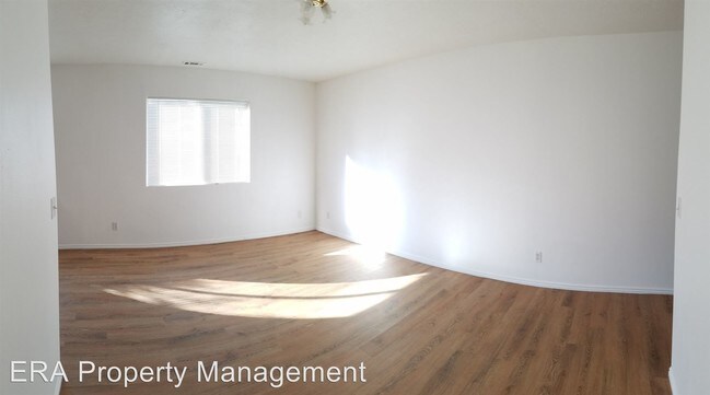 Building Photo - 911 S 170 W