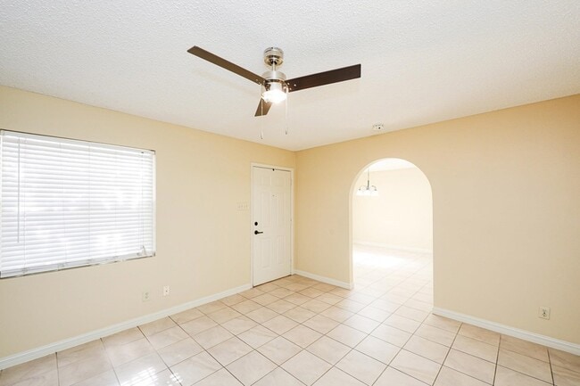 Foto del edificio - 2408 Milford Ct