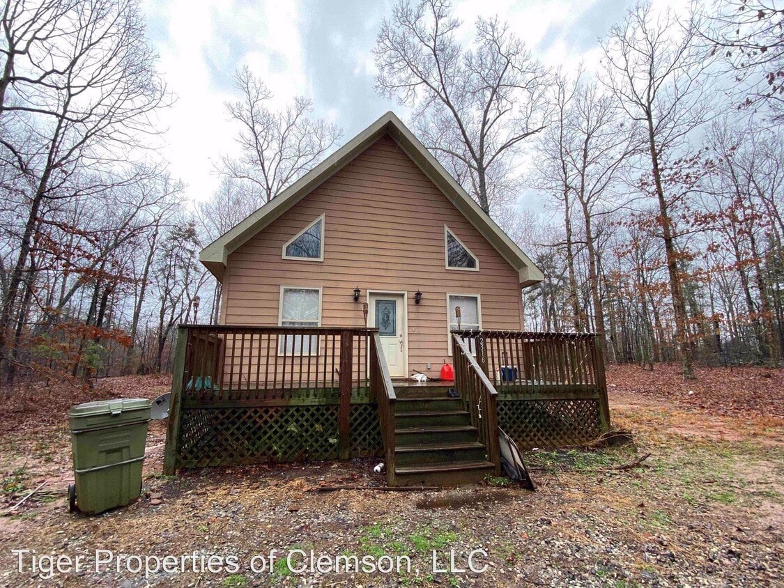 Primary Photo - 3 br, 2 bath House - 2316 Refuge Rd