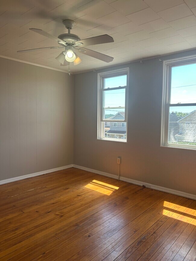 Foto del edificio - 4243 Gladstone St