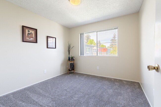 Foto del edificio - Hunter's Landing Apartments