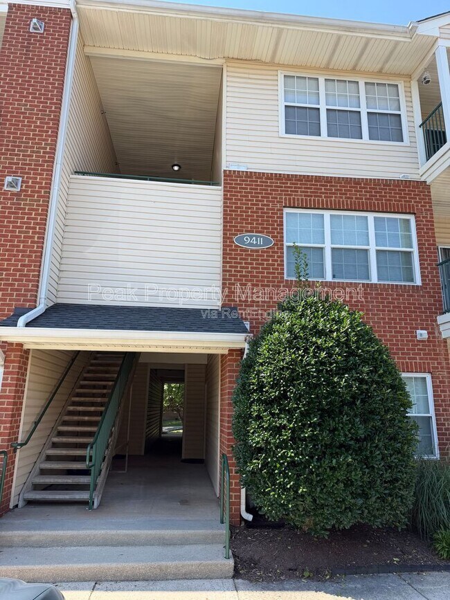 Foto del edificio - 9411 Links Ln