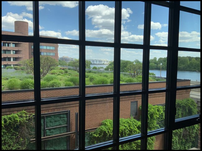 Foto del edificio - 3303 Water St NW