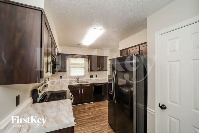 Building Photo - 16 Hickory Knoll Ct