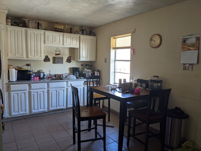 Kitchen - 1825 W Little York Rd
