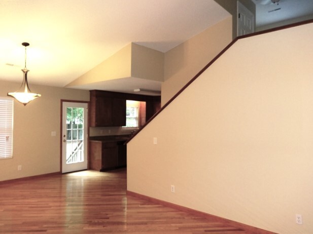 Building Photo - 2201 Sawmill Trace Ln