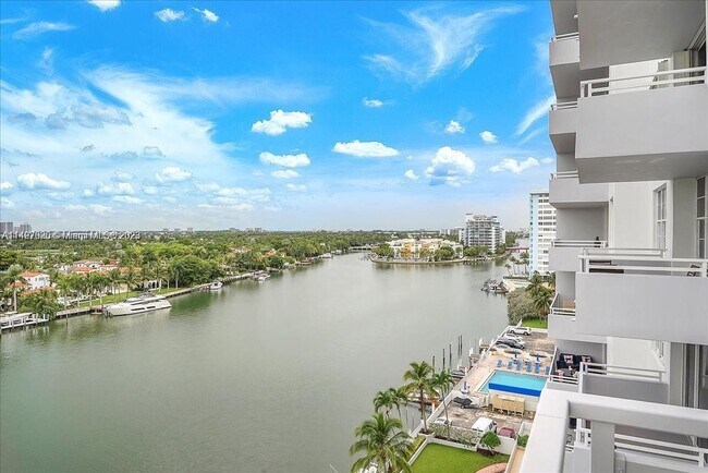 Building Photo - 5700 Collins Ave